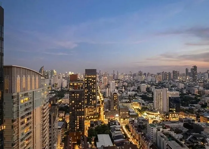 アパート Private Skyrise View On Thonglor *